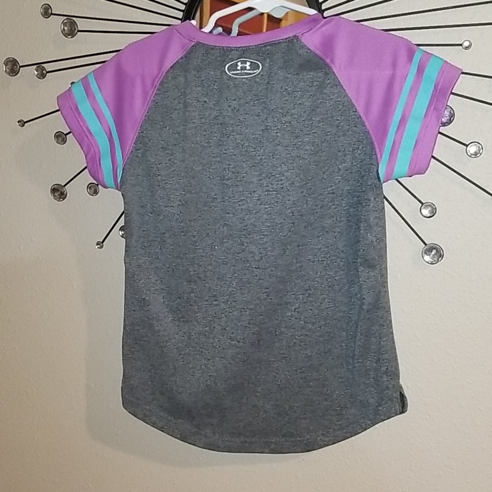 🌟SOLD🌟Girls Under Armour Tshirt - Picture 3 of 6